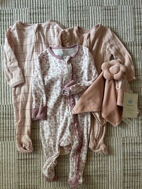 Cloud Island Footies & Lovey Set